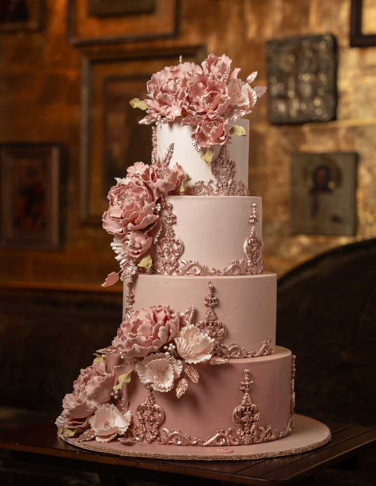 Ganpati Flower Decoration cake design