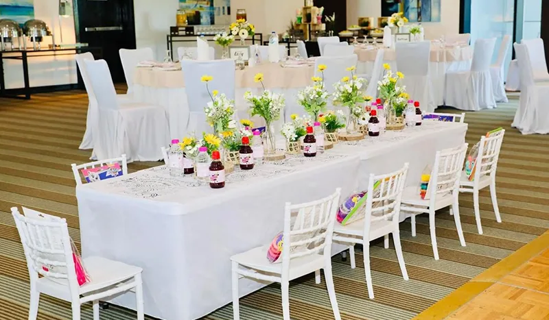 Table & Seating Decor